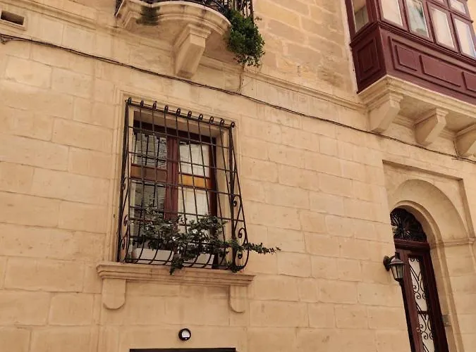 Semi-Basement, Cosy Apartment Interconnected To Our Residence A Traditional Maltese Townhouse