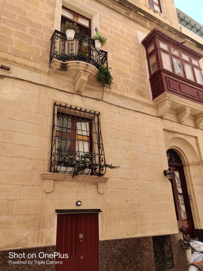 Semi-basement, Cosy Interconnected To Our A Traditional Maltese Townhouse